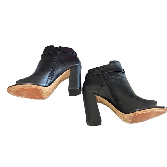 GIANNI BINI - STYLE: VIKTORY - SIZE 7 - PEEP TOE BOOTIES SHOOTIES - BLACK S5 - Picture 11 of 11